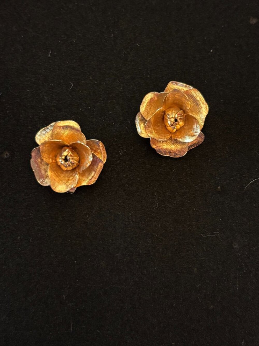 2 Vintage Brushed Gold Tone Tiered Rose Flower Brooch Pin